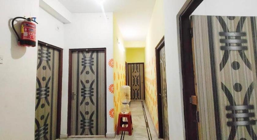 Amar Priya Guest House Calcutá Exterior foto